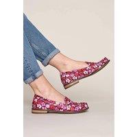 Moshulu Women's 'Petrel Leather' Leather Penny Loafers | Size: 6