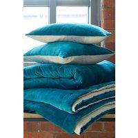 CHRISTY Luxury Quilted Velvet 'Jaipur' Throw in Blue | Size: 140 cm x 200 cm