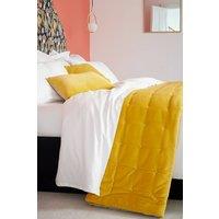 CHRISTY Luxury Quilted Velvet 'Jaipur' Throw in Yellow | Size: 140 cm x 200 cm