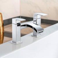 Bathroom Kingdom Brecon Chrome Modern Curve Bath Filler Tap in Silver