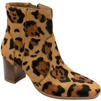Ravel Women's 'Louth' Leather Ankle Boots | Size: 3
