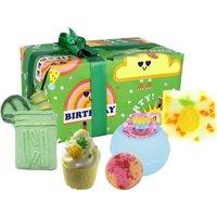 Bomb Cosmetics Women's It's Your Birthday Bath Bomb & Body Gift Set in Green