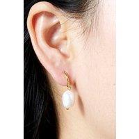 Outrage London Women's Gold irregular pearl hoop earrings | Size: Small