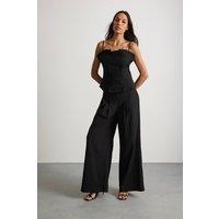 Warehouse Women's Extreme High Waisted Wide Leg Pleated Tailored Trousers in Black | Size: 16