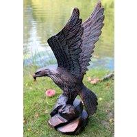 Inspirational Gifting Eagle Swooping Garden Sculpture Ornament Statue in Bronze