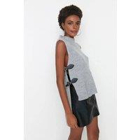 WOVCOR Women's Sleeveless Buckle Detail Rib Knit Sweater in Grey | Size: Small