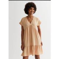 Gini London Women's Beige V Neck Tiered Mini Smock Dress | Size: Medium/Large