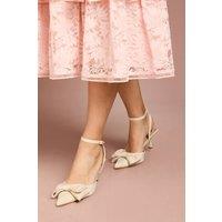 Coast Women's Cristina Satin Bow Pointed Kitten Heel Court Shoes in Cream | Size: 4