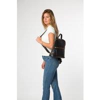Pure Luxuries London Women's 'Theodora' Leather Backpack in Black