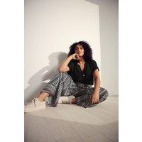 Evans Women's Stripe Print Wide Leg Trousers in Black | Size: 20