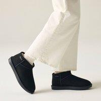 Regatta Women's Risley Short Waterproof Boots in Black | Size: 6.5