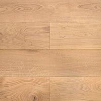 Vinyl Flooring UK Engineered Oak Flooring Winder Wood Effect Smooth Invisible UV Oiled in Brown