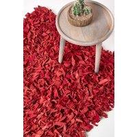 Homescapes Dallas Leather Shaggy Rug in Red | Size: 90 cm x 150 cm
