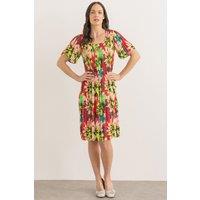 Klass. Women's Garden Print Pleated Short Sleeve Dress in Red | Size: Large