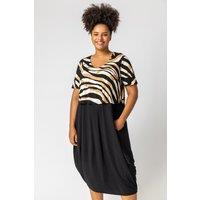 Roman Women's Curve Tiger Print Contrast Print Jersey Dress in Camel | Size: 30-32