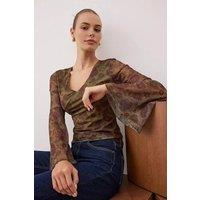 WOVCOR Women's Printed V Neck Tulle Stretch Knit Blouse with Spanish Sleeve Detail | Size: Small