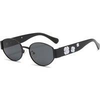 PEACH ACCESSORIES Women's Oval Sunglasses with 3 Flowers Details in Black