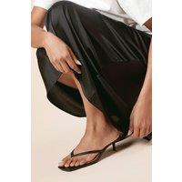 Dorothy Perkins Women's Catriona Faux Leather Kitten Heel Toe Thong Sandals in Black | Size: 3