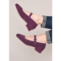 Moshulu Women's 'Hebei' Front Buckle Block Heels in Purple | Size: 6.5