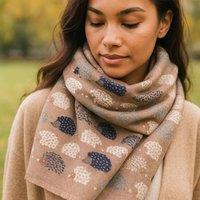 My Posh Shop Women's Cosy Hedgehog Pattern Scarf in Brown