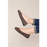 Moshulu Women's 'Leona' Ballerina Slippers in Tan | Size: 8