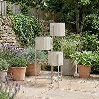 Scottish Everlastings Ltd Set of 3 Indoor/Outdoor Beige Planters