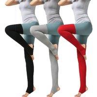 Lovii Women's Ribbed Knit Leg Warmers in Red