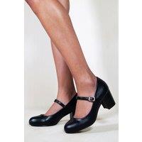 Where's That From Women's 'Araceli' Extra Wide Fit Block Heel Mary Jane Pumps in True Black | Size: 4