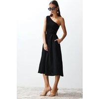 WOVCOR Women's One Shoulder Textured Gathered Waist Midi Dress in Black | Size: 6
