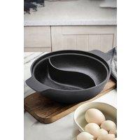 Living and Home 2-Compartment 31cm Cast Iron Hot Pot Divided Pot Cookware with Divider in Black