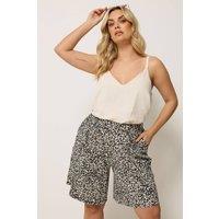 Yours Women's Leopard Textured Shorts in Brown | Size: 20