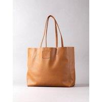 Lakeland Leather Women's 'Tarn' Leather Bucket Bag in Tan