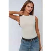 Hiccup Women's Basic Fitted Crew Neck Top in White | Size: Medium