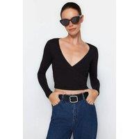 WOVCOR Women's V-Neck Long Sleeve Crop Knit Top With Lace Trim Detail in Black | Size: Large