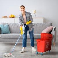HOMCOM 20L Compact Mop Bucket with Wringer on Wheels in Red