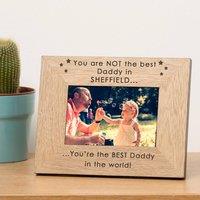 Uniqueful Personalised Best in the World Wood Frame 7 x 5 Fathers Day Dad in Brown