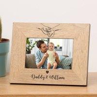 Uniqueful Personalised Holding Hands Wood Picture Frame 7 x 5 New Baby Dad in Brown