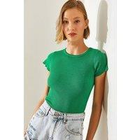 Bianco Lucci Women's Cropped Basic Top in Green | Size: Small