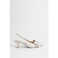 Oasis Women's Dillie Faux Leather Bow Detail Kitten Heeled Slingback Court Shoes in Bone | Size: 7