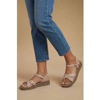 Good For the Sole Women's : Florinda Cross Strap Comfort Wedge Sandals in Blush | Size: 8