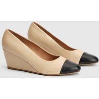 Wallis Women's Wide Fit Daily Almond Toe Toe Cap Mid Wedge Court Shoes in Beige | Size: 3
