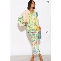 CY Women's Leaves & Floral Scarf Pirnt Pleated Dress In Kimono Sleeves In Green | Size: S/M