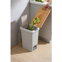 Living and Home 20/15/10/8 L Foot Pedal & Press-to-Open Plastic Trash Bin in Cool White | Size: XL