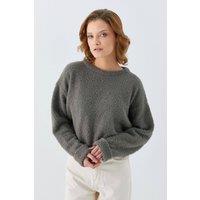MixRay Women's Plush Textured Crop Knit Sweater in Khaki
