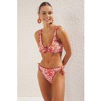 WOVCOR Women's Printed Embroidered Triangle Bikini Top | Size: 10