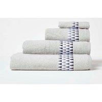 Homescapes Geometric 100% Cotton Towel in Grey | Size: Bath Sheet