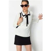 HOXTON GAL Women's Knit Sweater with Contrast Collar & Front Ribbon Bow Tie Detail in White | Size: Small