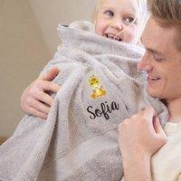Duncan Stewart Kid's Personalised Giraffe Bath Towel in Silver