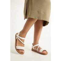Good For the Sole Women's : Isabella Flexisole Faux Leather Cross Strap Plait Detail Flat Sandals in White | Size: 7