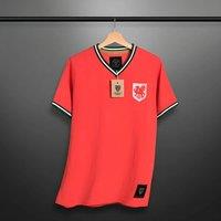 Wales Men's Mens Vintage The Dragon Soccer Jersey in Red | Size: Large